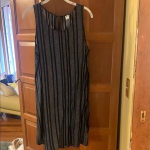 Old Navy Gray Sheath Dress Crew Neck Sleeveless